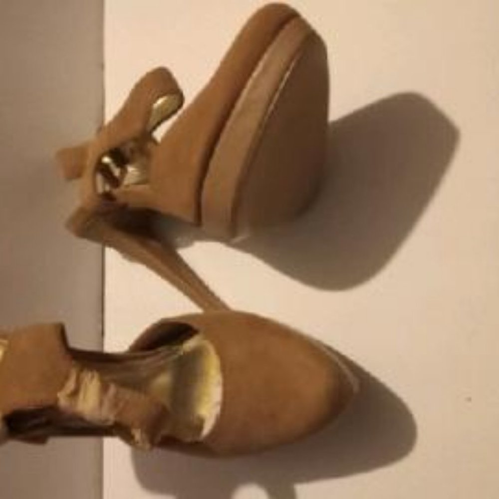 Shoes - Picture 3 of 5